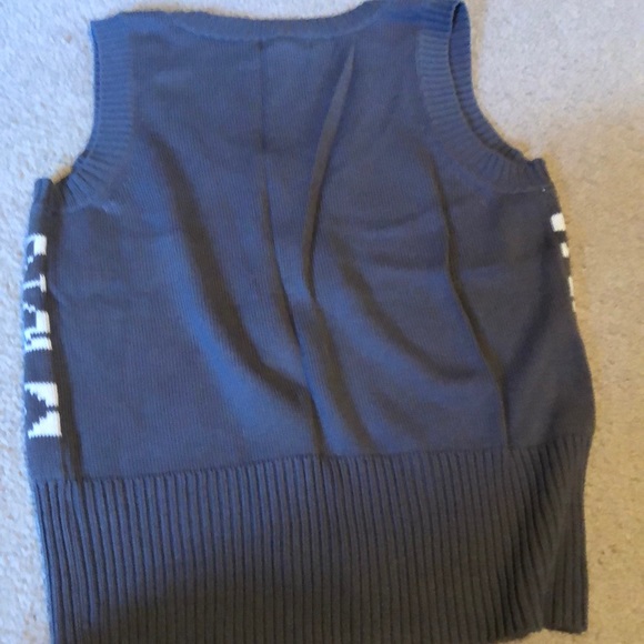 Vest - Picture 2 of 2